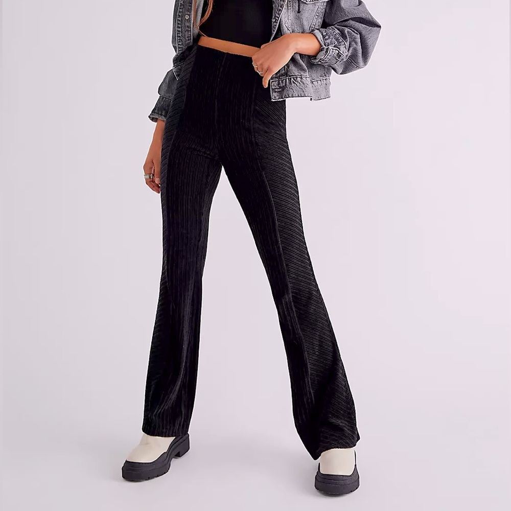 Free people slim pull-on velvet flare pants, black, size: XS short